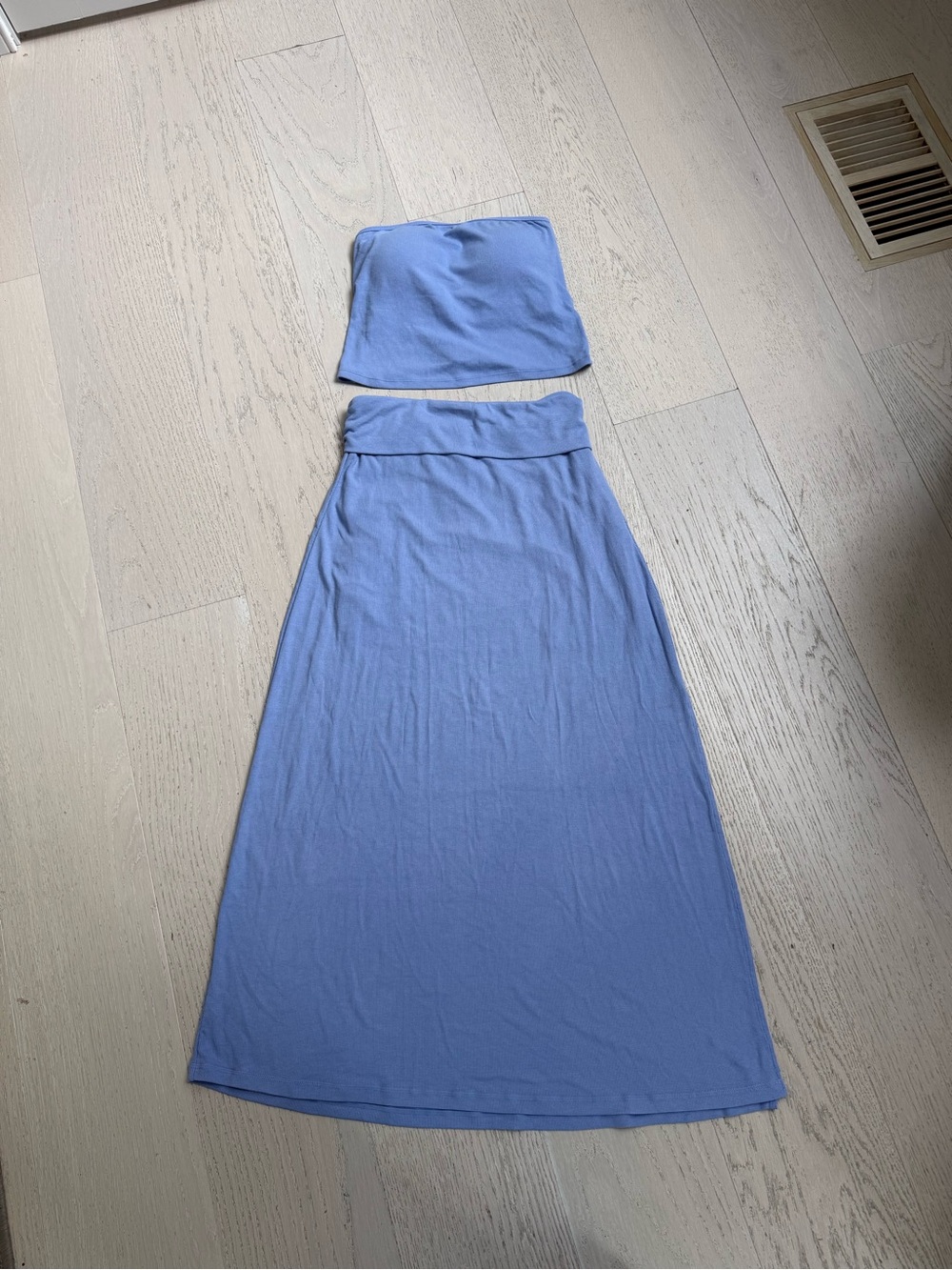 Light Lavender Strapless Ribbed Tube Top and Maxi Skirt Set - Picture 2 of 2